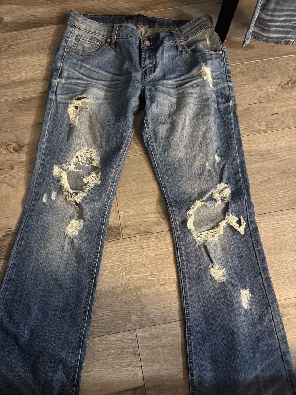 Women blue ripped Distressed size 31 Blue Denim Jeans brand new no tag